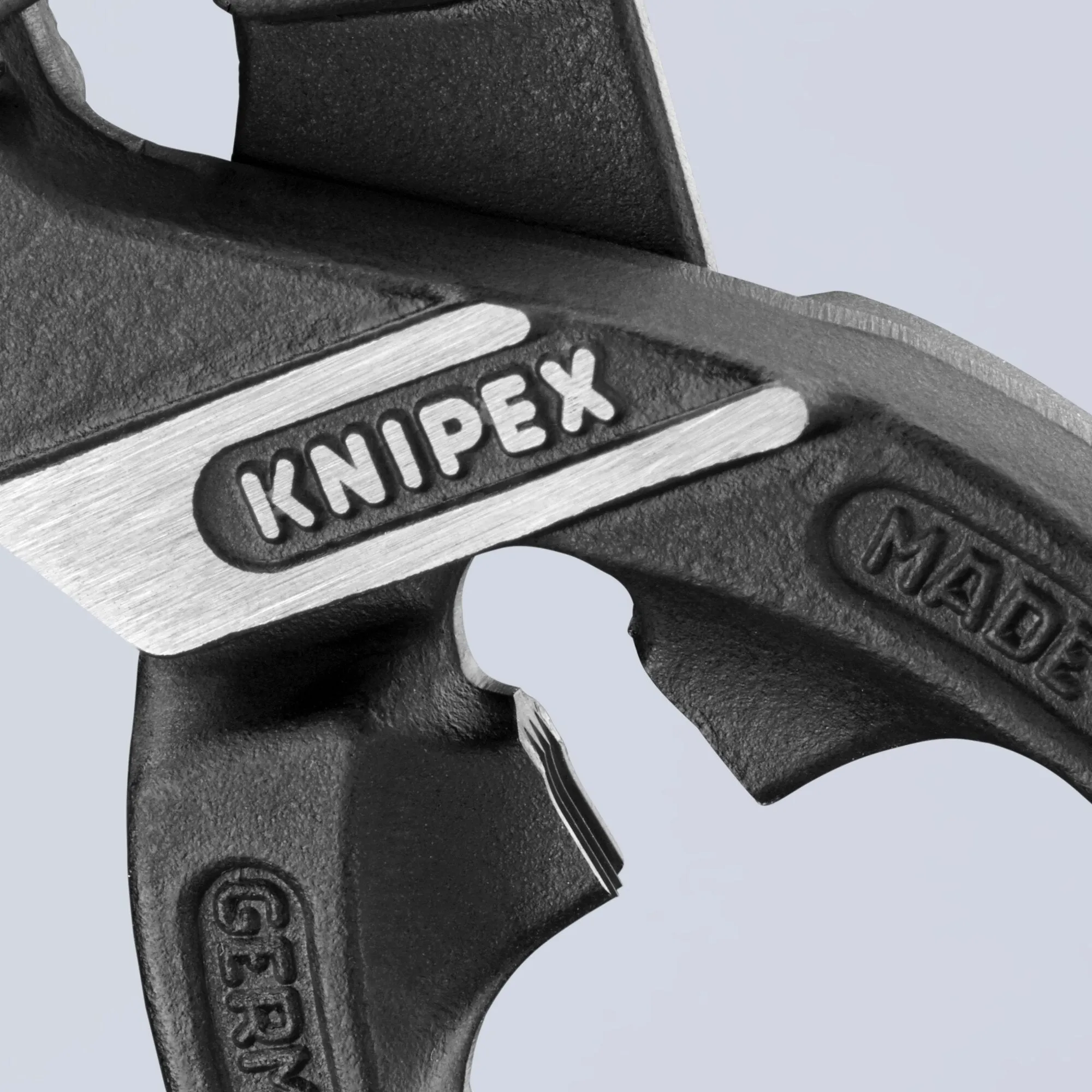 Knipex 71 31 250 10" CoBolt High Leverage XL Compact Bolt Cutters-Notched Blade