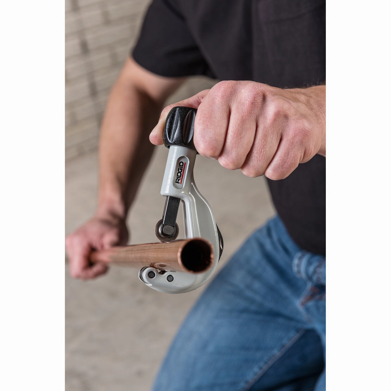 Ridgid 66742 150-L Constant Swing Tubing Cutter, Extended Length with Heavy-Duty Wheel