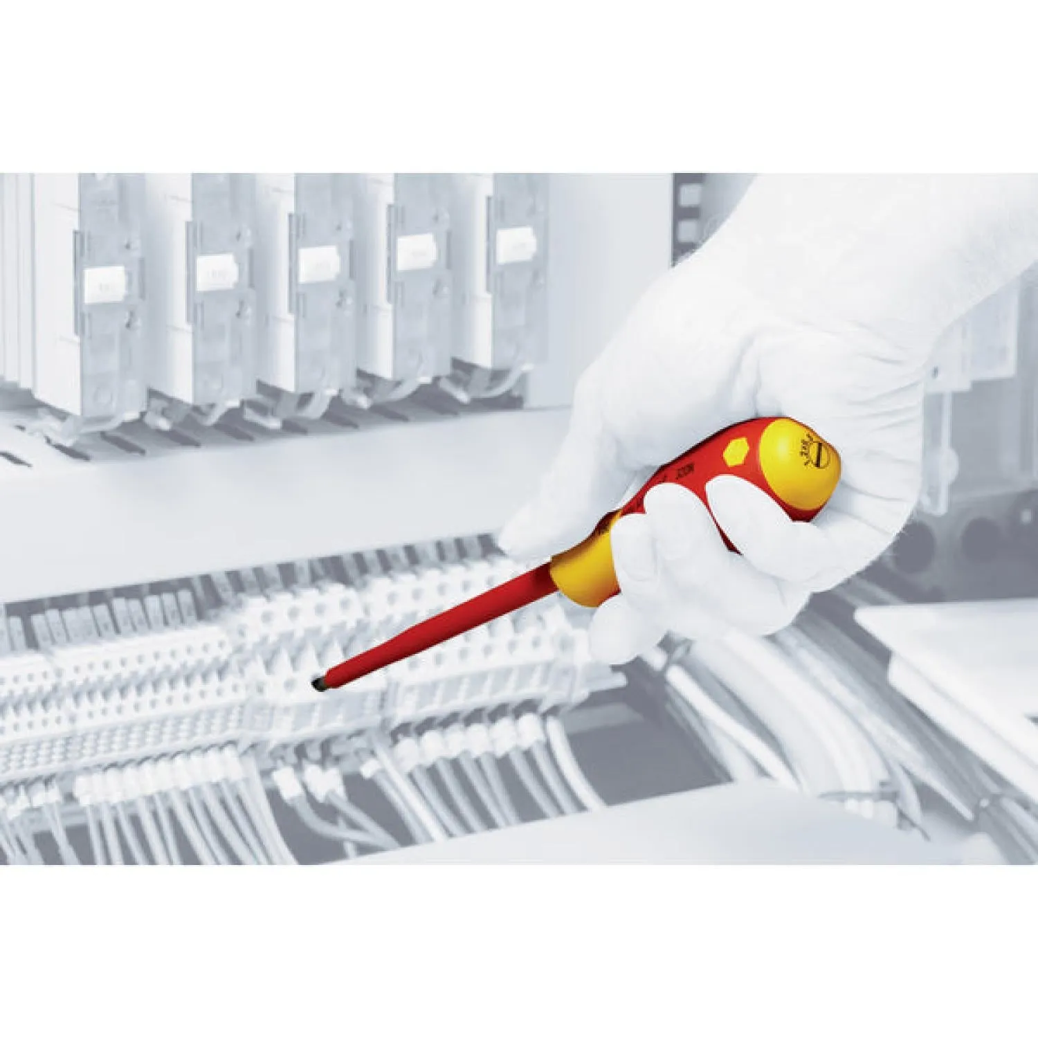Wiha Tools 32189 Insulated Screwdrivers Phillips No.2 and Slotted 4.5mm, 2 Piece